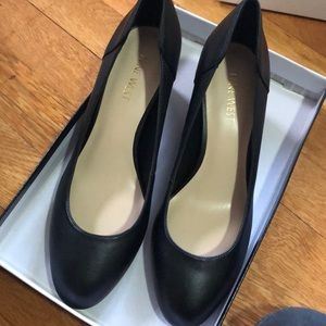 NWT NEVER WORN HEELS